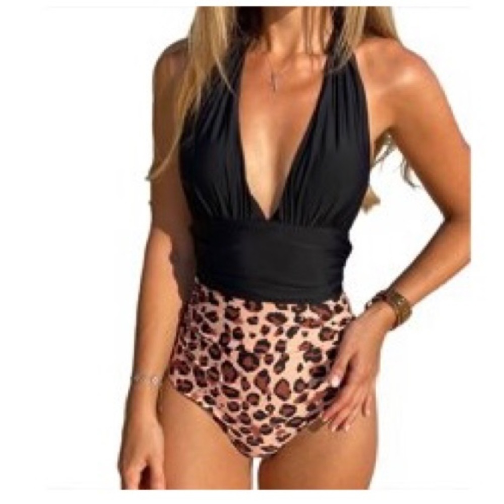 NWOT- SEXY LOW V FRONT LEOPARD ONE PIECE SWIMSUIT SZ L
